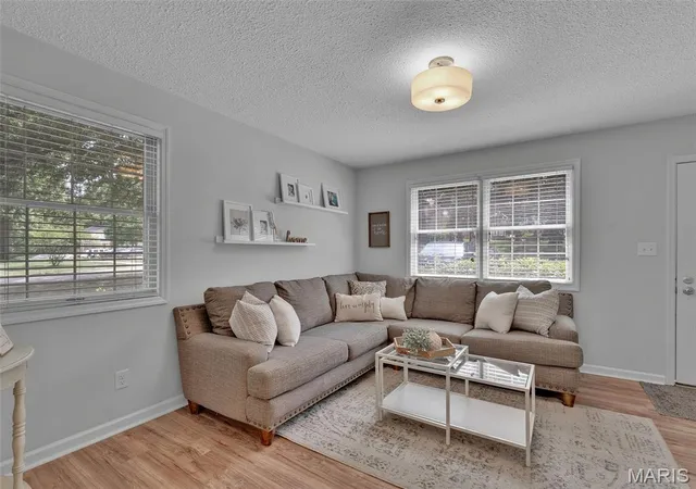 4th image of 9049 W Swan Cir, Saint Louis, MO 63144 | MLS# MIS26052196