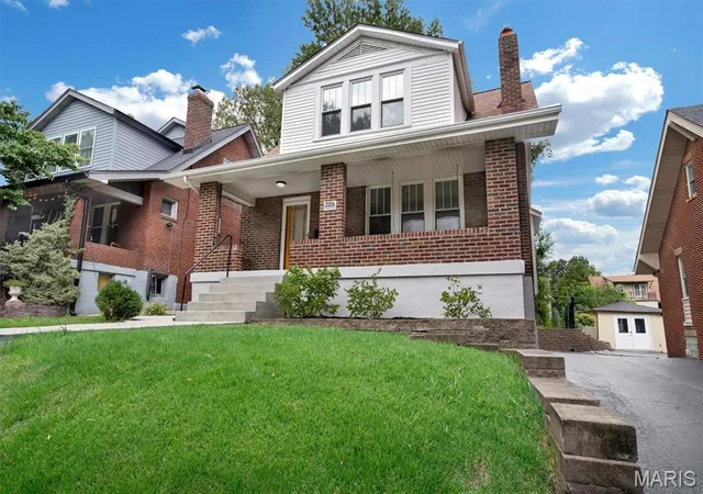 Photo 30 of Sale Pending at 2026 Princeton Pl, Saint Louis, MO 63117 | MLS# MIS26052212 | Listing updated on 2026-08-25