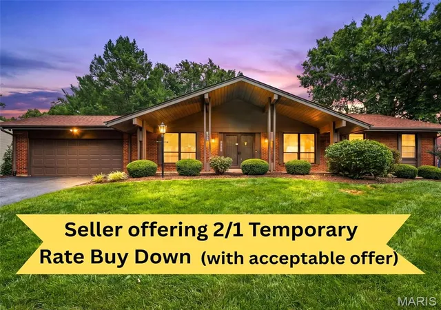 Photo 1 of Single family home for sale at 1538 Woodroyal W Dr, Chesterfield, MO 63017 | MLS# MIS26052218 | Listing updated on 2026-10-06