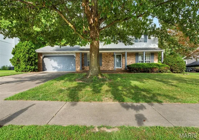 Photo 1 of Single family home for sale at 97 Sugarmill Rd, Troy, IL 62294 | MLS# MIS26052219 | Listing updated on 2026-08-22