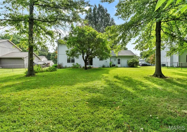 Photo 4 of Single family home for sale at 97 Sugarmill Rd, Troy, IL 62294 | MLS# MIS26052219 | Listing updated on 2026-08-22