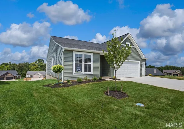 Photo 3 of Single family home for sale at 10949 S Providence Dr, Foristell, MO 63348 | MLS# MIS26052231 | Listing updated on 2026-08-24