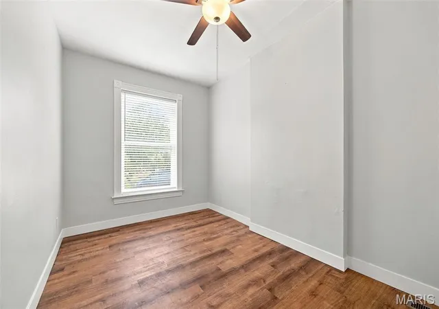 Photo 4 of Sale Pending at 3437 Dunnica Ave, Saint Louis, MO 63118 | MLS# MIS26052233 | Listing updated on 2026-08-19