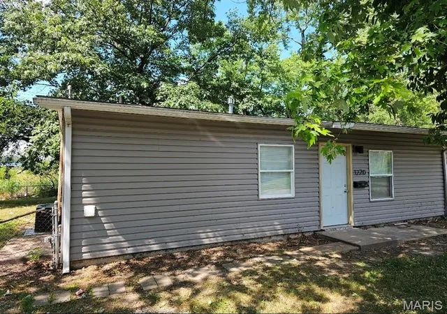 1st image of 1225 St Stephens Dr, East Saint Louis, IL 62206 | MLS# MIS26052238