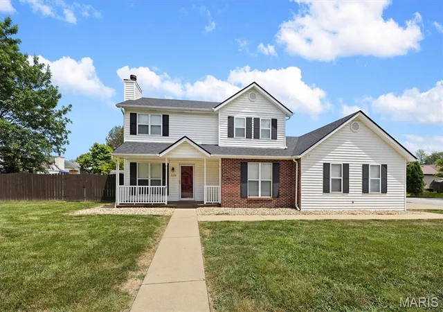 Single family home for sale at 1232 Hillock Ln, O Fallon, IL 62269 | MLS# MIS26052247