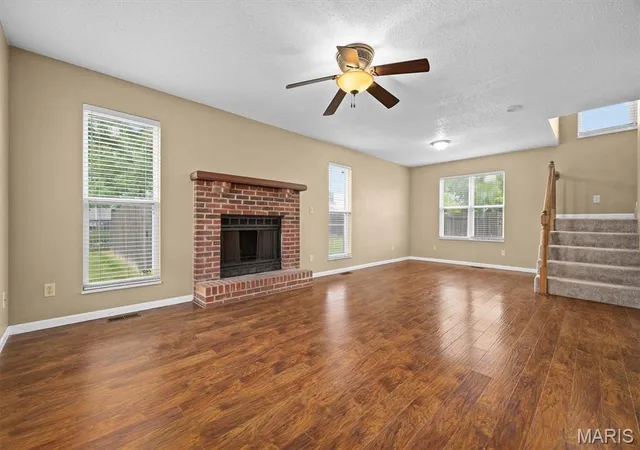 Photo 3 of Single family home for sale at 1232 Hillock Ln, O Fallon, IL 62269 | MLS# MIS26052247 | Listing updated on 2026-10-07