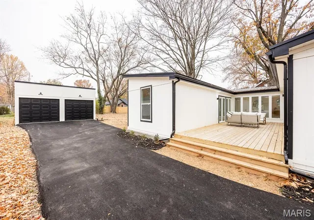 2nd image of 421 W Hwy 50, O'fallon, IL 62269 | MLS# MIS26052248