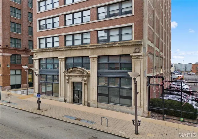 Photo 1 of Condo for sale at 1619 Washington Ave #805, Saint Louis, MO 63103 | MLS# MIS26052262 | Listing updated on 2026-08-19