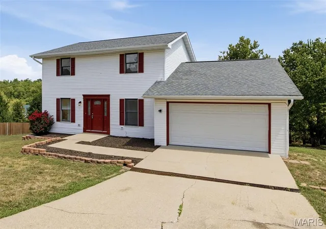 Photo 3 of Single family home for sale at 107 Meadow Ln, Saint Robert, MO 65584 | MLS# MIS26052272 | Listing updated on 2026-08-21