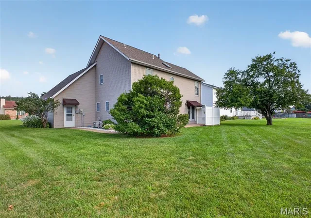 Photo 3 of Sale Pending at 133 N 7Th St, Dupo, IL 62239 | MLS# MIS26052275 | Listing updated on 2026-09-01