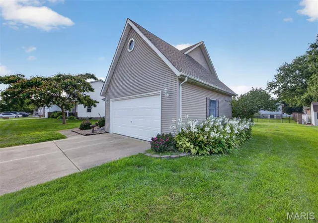 Photo 4 of Sale Pending at 133 N 7Th St, Dupo, IL 62239 | MLS# MIS26052275 | Listing updated on 2026-09-01
