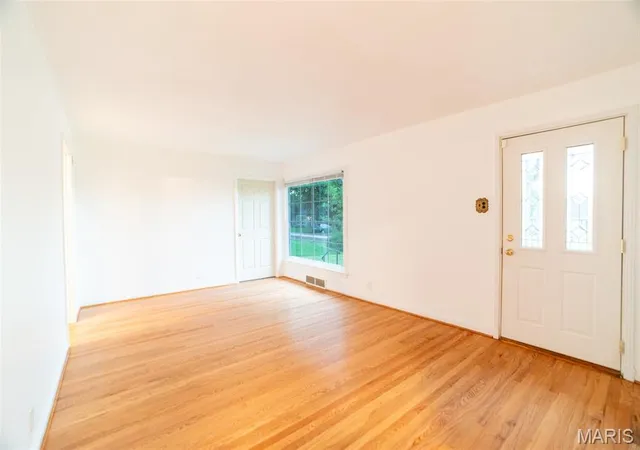 Photo 3 of Single family home for sale at 6936 Greenholly Dr, Saint Louis, MO 63123 | MLS# MIS26052302 | Listing updated on 2026-09-30