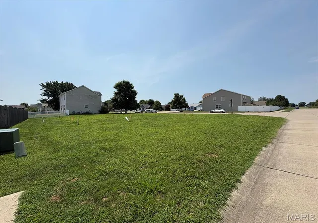 4th image of 1001 Peach Lane, New Baden, IL 62265 | MLS# MIS26052304