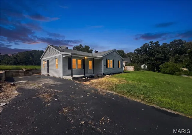 2nd image of 4337 E Swaller Rd, Imperial, MO 63052 | MLS# MIS26052307