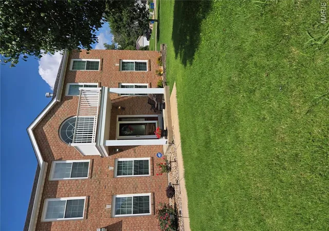Photo 1 of Sale Pending at 609 Tesson Park Ct, Hazelwood, MO 63042 | MLS# MIS26052328 | Listing updated on 2026-08-28