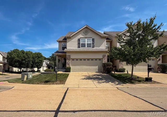 Photo 2 of Condo for sale at 4242 Forder Heights Dr, St Louis, MO 63129 | MLS# MIS26052338 | Listing updated on 2026-09-03