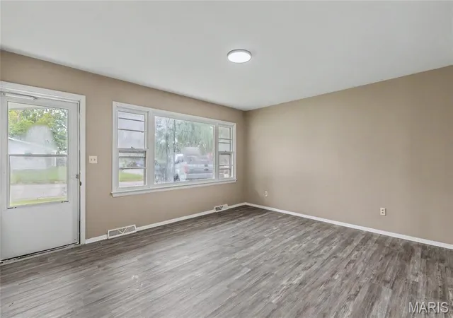 Photo 4 of Single family home for sale at 1116 E 9Th St, Rolla, MO 65401 | MLS# MIS26052358 | Listing updated on 2026-09-02