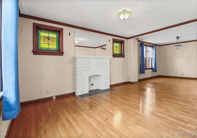 Photo 3 of Sale Pending at 5644 Nottingham Ave, Saint Louis, MO 63109 | MLS# MIS26052360 | Listing updated on 2026-08-19