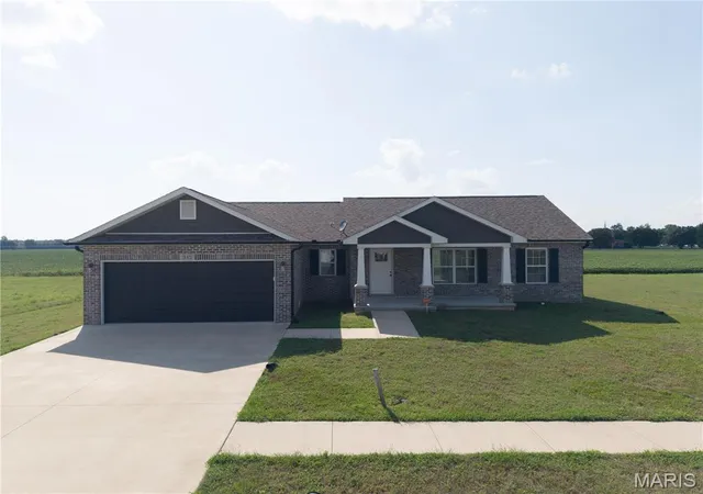 Photo 1 of Single family home for sale at 315 Citation Dr, Sikeston, MO 63801 | MLS# MIS26052373 | Listing updated on 2026-09-14
