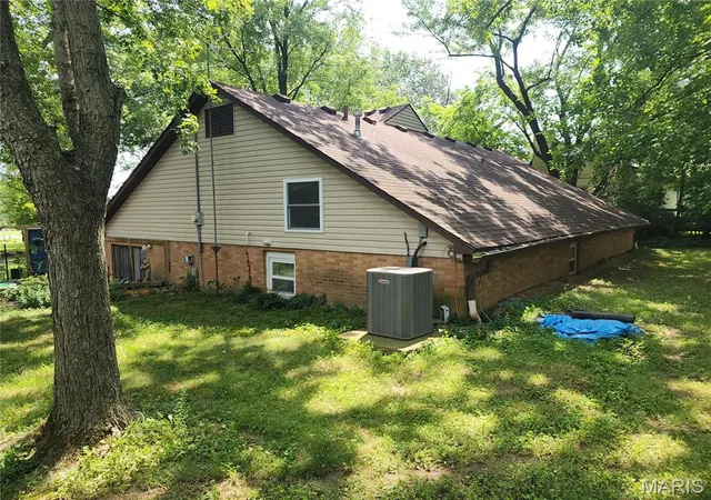 Photo 4 of Single family home for sale at 4847 Indian Hills Dr, Edwardsville, IL 62025 | MLS# MIS26052388 | Listing updated on 2026-08-29