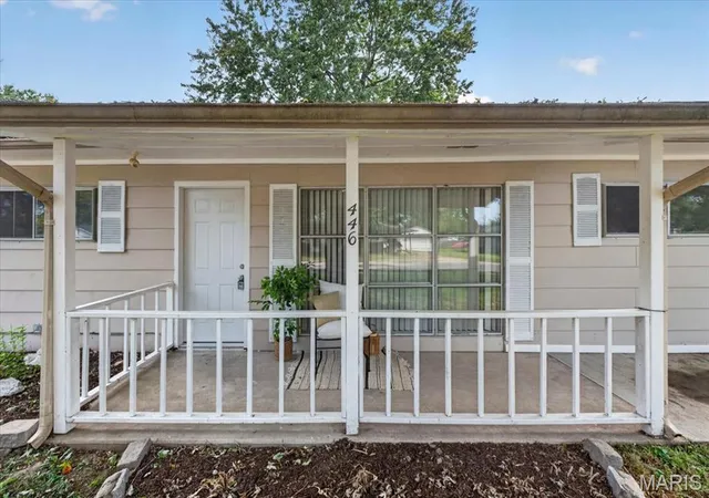 Photo 3 of Single family home for sale at 446 Kathryn Dr, Arnold, MO 63010 | MLS# MIS26052393 | Listing updated on 2026-10-09