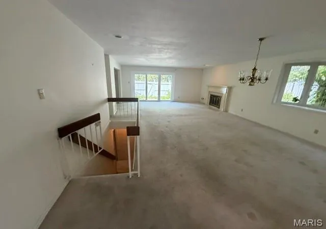 Photo 4 of Sale Pending at 16323 Bellingham Dr, Chesterfield, MO 63017 | MLS# MIS26052396 | Listing updated on 2026-08-24