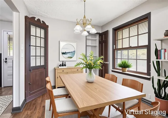 Photo 3 of Single family home for sale at 10172 Cabot Dr, St Louis, MO 63137 | MLS# MIS26052418 | Listing updated on 2026-09-05
