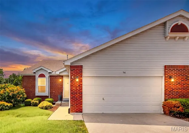 Photo 1 of Sale Pending at 36 Lienemann Ct, Saint Peters, MO 63303 | MLS# MIS26052432 | Listing updated on 2026-09-01