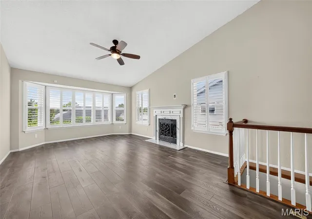 Photo 3 of Sale Pending at 36 Lienemann Ct, Saint Peters, MO 63303 | MLS# MIS26052432 | Listing updated on 2026-09-01
