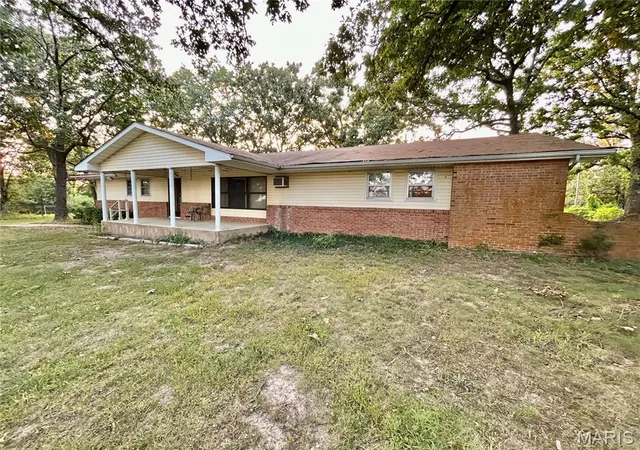 Photo 1 of Single family home for sale at 5233 Hwy E, Salem, MO 65560 | MLS# MIS26052445 | Listing updated on 2026-08-20