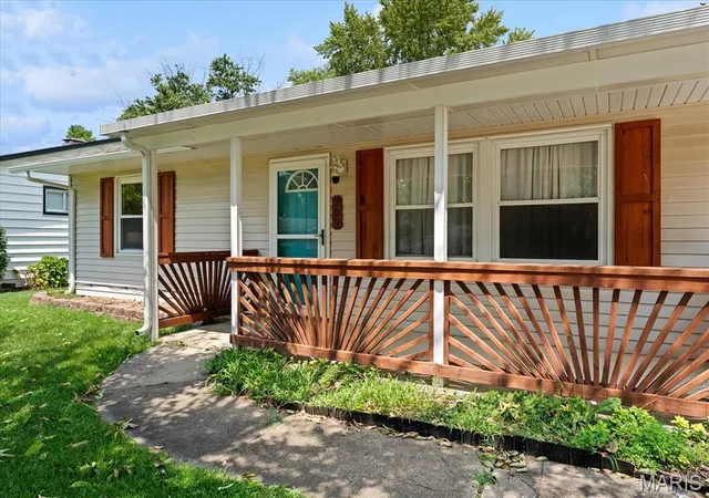 2nd image of 209 Pleasant Ridge Rd, Fairview Heights, IL 62208 | MLS# MIS26052447