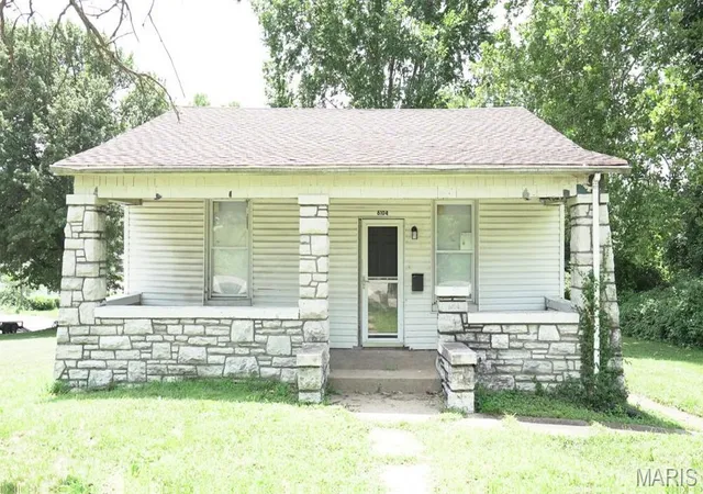 Photo 1 of Single family home for sale at 6401 Margaret, St Louis, MO 63121 | MLS# MIS26052453 | Listing updated on 2026-08-15