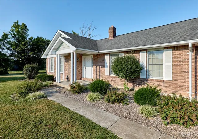 Photo 4 of Single family home for sale at 103 Meadow Ridge Dr, Troy, MO 63379 | MLS# MIS26052471 | Listing updated on 2026-09-20