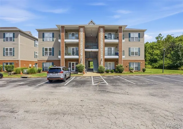 image of 885 Forest Ave #104, Valley Park, MO 63088 | MLS# MIS26052481