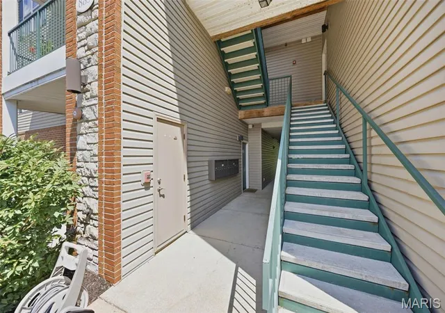 image of 885 Forest Ave, Valley Park, MO 63088