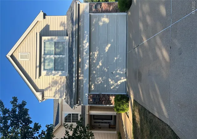 Photo 1 of Single family home for sale at 3781 Southern Manor Dr, Saint Louis, MO 63125 | MLS# MIS26052494 | Listing updated on 2026-09-16
