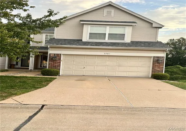 Photo 1 of Single family home for sale at 3781 Southern Manor Dr, Saint Louis, MO 63125 | MLS# MIS26052494 | Listing updated on 2026-10-05
