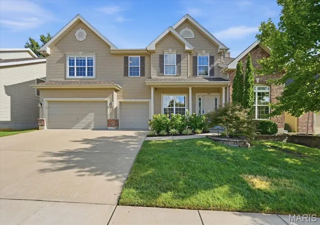 2nd image of 1025 Hawkins Bend Dr, Fenton, MO 63026 | MLS# MIS26052506