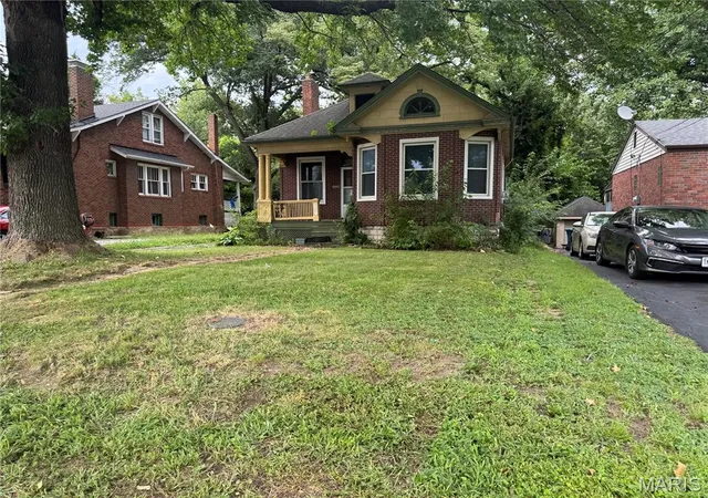 Photo 1 of Sale Pending at 2127 Mclaran Ave, Saint Louis, MO 63136 | MLS# MIS26052515 | Listing updated on 2026-09-01