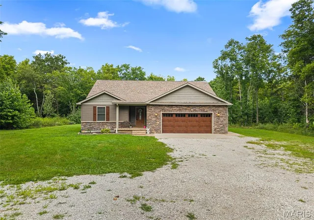Photo 3 of Single family home for sale at 10341 Buck Run Dr, Cadet, MO 63630 | MLS# MIS26052518 | Listing updated on 2026-08-17