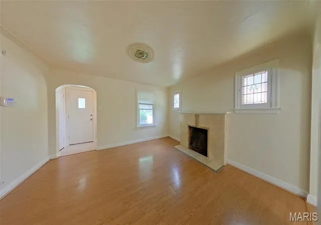 image of 400 S Clark Ave, Saint Louis, MO 63135 | MLS# MIS26052525