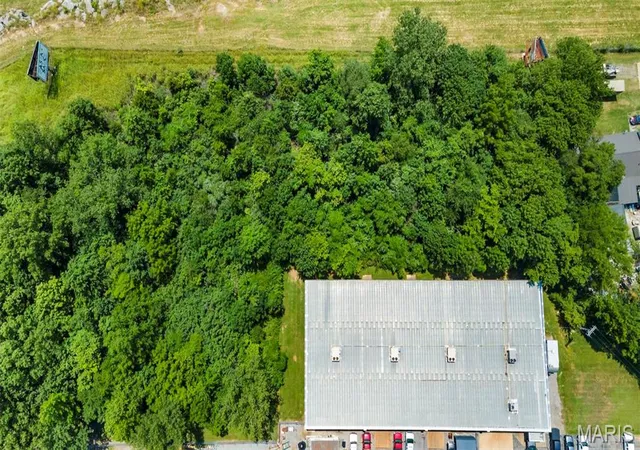 11th image of 630 Commercial St, Cape Girardeau, MO 63703 | MLS# MIS26052527