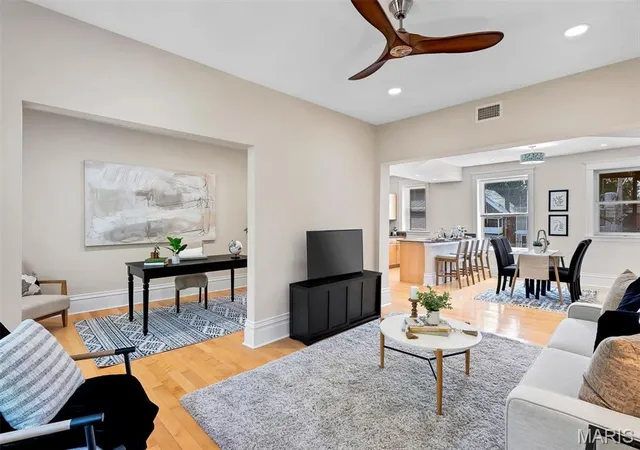 Listing Photo 4 - Condo for sale in building located at 6108 Washington Blvd, St. Louis, MO 63112 - Unit #201