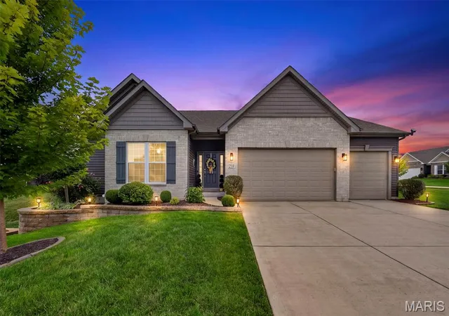 Photo 1 of Sale Pending at 219 Mason Glen Dr, Lake Saint Louis, MO 63367 | MLS# MIS26052539 | Listing updated on 2026-08-28