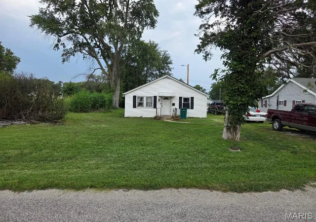 1st image of 312 W 7th St, East Saint Louis, IL 62206 | MLS# MIS26052542
