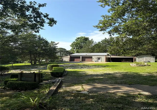 Photo 3 of Manufactured home for sale at 4126 Holt Rd, Wentzville, MO 63385 | MLS# MIS26052544 | Listing updated on 2026-08-14