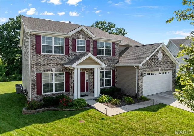 2nd image of 1004 Autumn Valley Ct, Fenton, MO 63026 | MLS# MIS26052557
