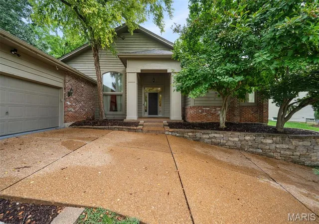Photo 1 of Sale Pending at 14360 Cedar Springs Dr, Chesterfield, MO 63017 | MLS# MIS26052560 | Listing updated on 2026-10-02