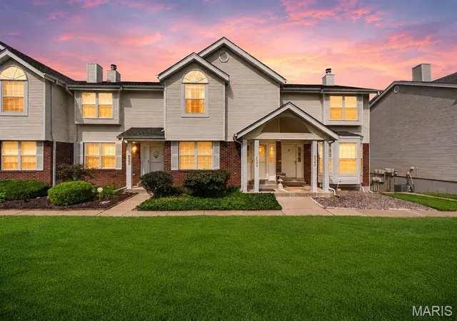 Photo 1 of Sale Pending at 1383 Forest Creek Dr #5, Saint Peters, MO 63303 | MLS# MIS26052588 | Listing updated on 2026-08-22