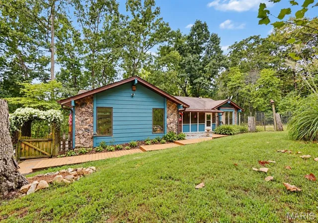 Photo 1 of Single family home for sale at 20983 Highlands, Marthasville, MO 63357 | MLS# MIS26052599 | Listing updated on 2026-09-14